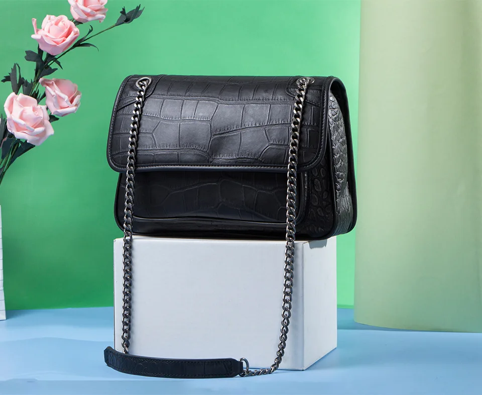 C3015-black_01.jpg