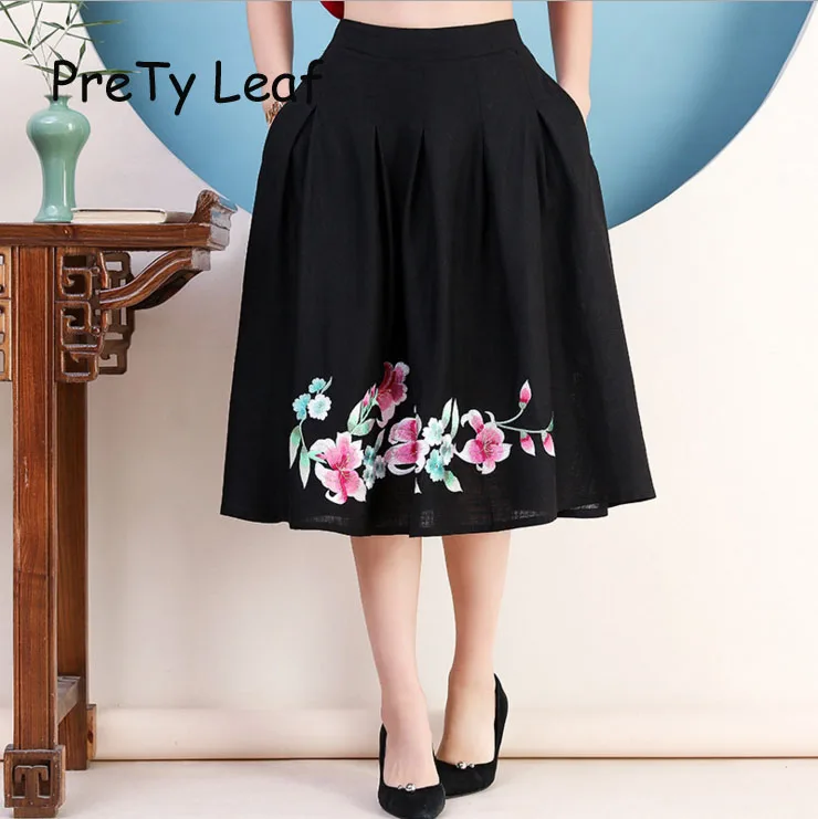 Весна в этническом стиле платье с вышивкой