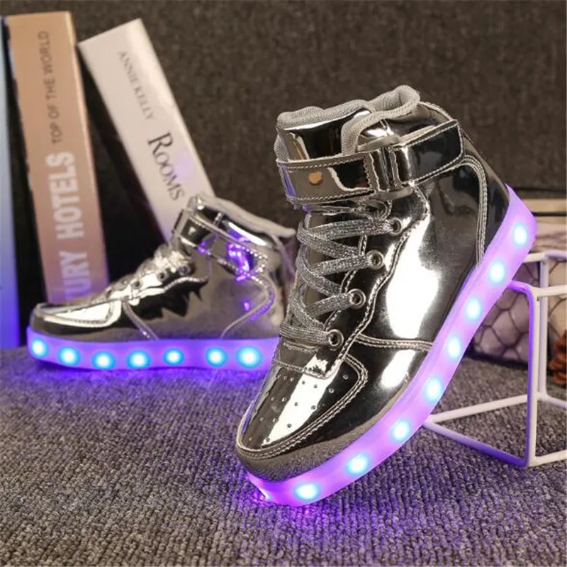 New Children Casual Sports Shoes Student Sneakers High Top Glowing Shoes Boys Girls USB Charging LED Light Shoes Kids 02B New Children Casual Sports Shoes Student Sneakers High Top Glowing Shoes Boys Girls USB Charging LED Light Shoes Kids 02B