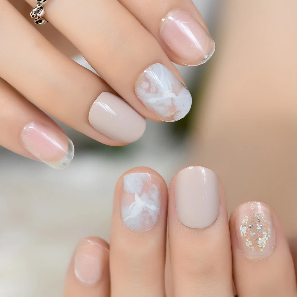 

Clear Light Gray Cloud Pattern Short False Nail Shimmer Glitter Sequins Nude Khaki Fake Nails Tips Daily Office Summer Fashion