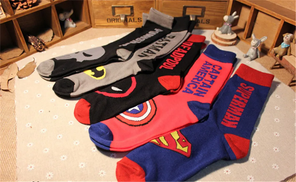 Новое прибытие оригинальный бренд Супер Герои Носки Супермен Бэтмен Капитан Америка носки для скейтеров Длинный топ active Носки