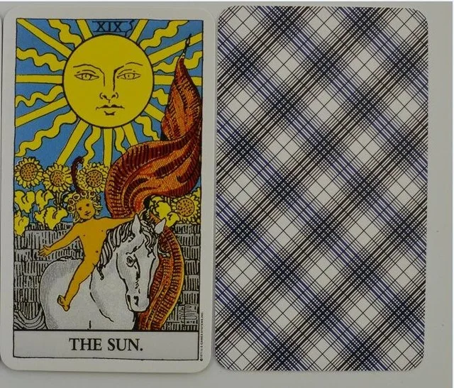 2019-New-Full-English-version-tarot-with-colorful-box-cards-best-board-game-playing-for-party.jpg_640x640 (2)