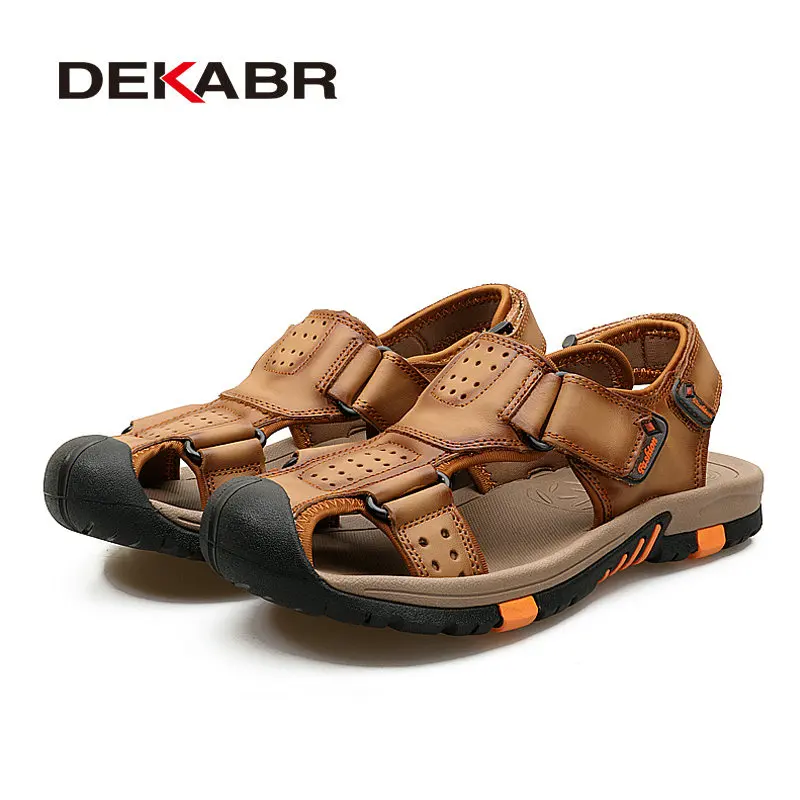 Мужские летние повседневные слиперы DEKABR, темно-коричневые модные воздухопроницаемые сандалии из натуральной кожи, пляжная обувь, размеры 38-45 - Цвет: Light Brown