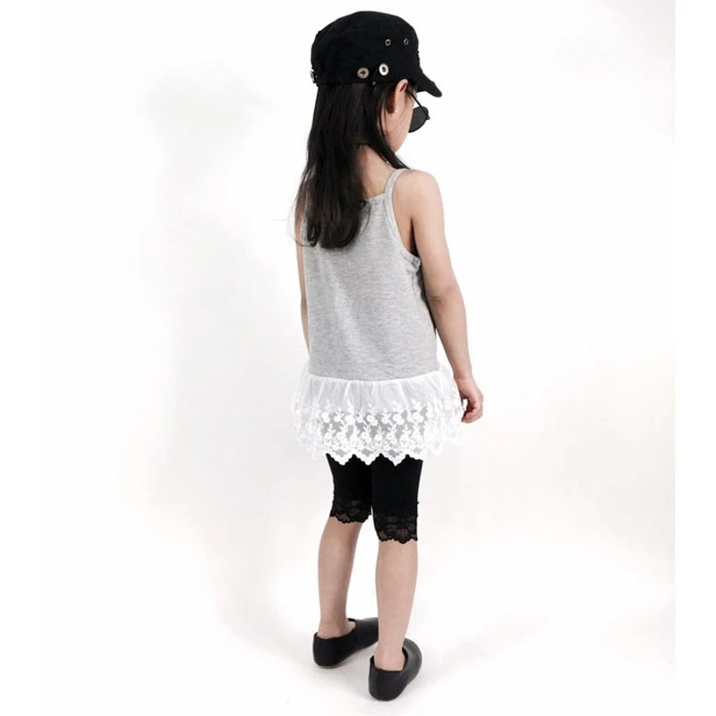 Летние леггинсы высокого качества для девочек, штаны, кружевная хлопковая детская одежда, штаны до колена с цветочным узором для девочек