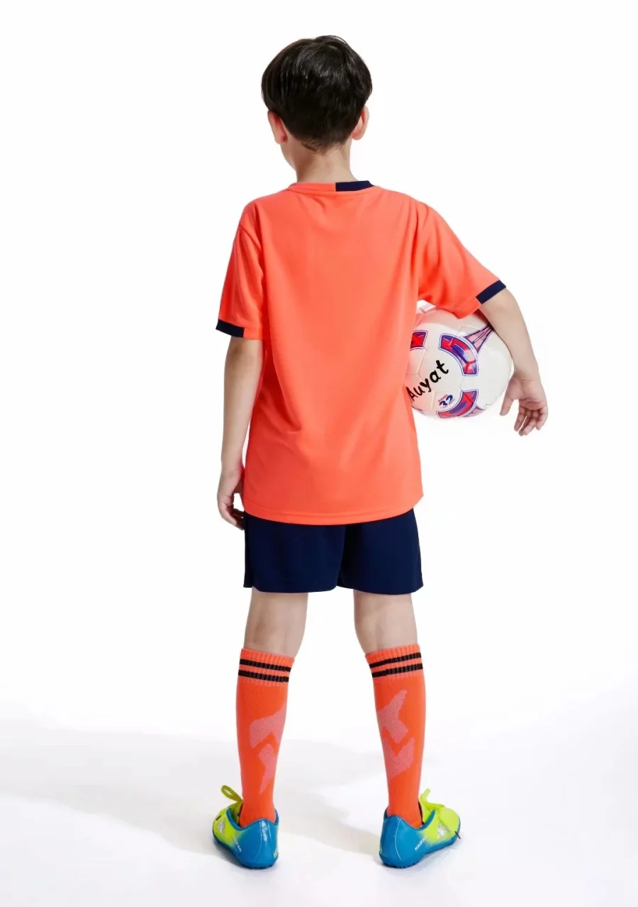 Детские футбольные майки для мальчиков и девочек; комплекты одежды для футбола с короткими рукавами; Детская Футбольная форма; спортивный костюм на заказ; Бесплатные Носки