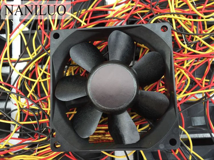 

NANILUO 9WP0812H401 New imported Japanese IP55 waterproof fan 8025 12V cooling fan