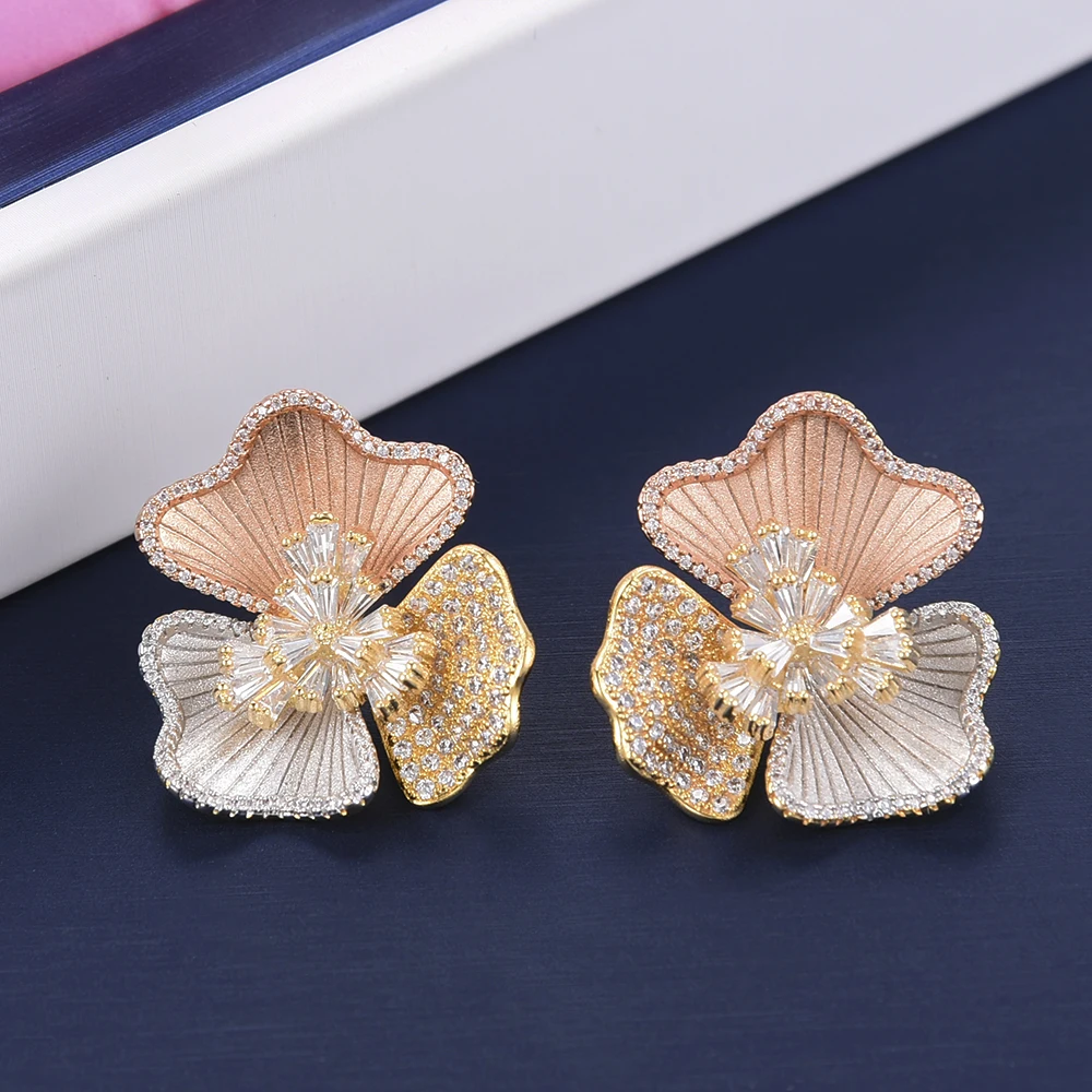 

missvikki Noble Symbol Tricolor Flower Stud Earrings High Grade Jewelry for Bridal Women Wedding Engagement Party Accessories