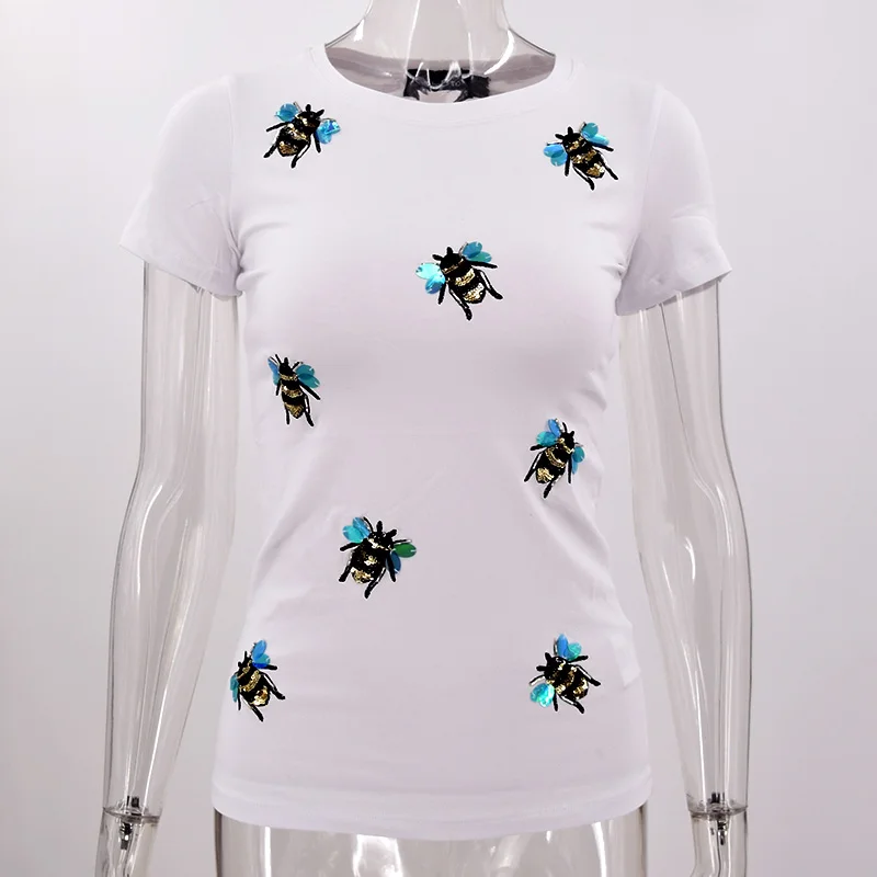 Kopen MYCOURSE Bee Patroon t shirt vrouwen Eenvoudige stijl Pailletten top Borduren O hals Korte t shirt vrouwen meisje nieuwe camisas femininas