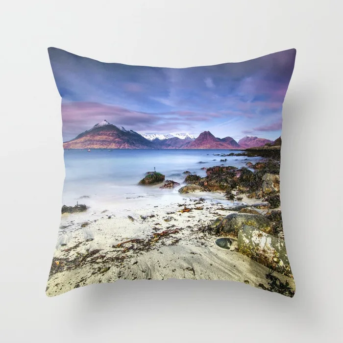 beach-scene-moutains-water-wav