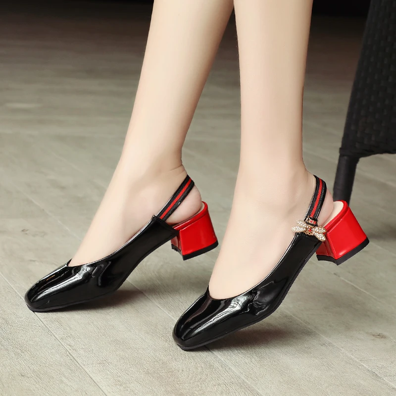 

Brand Women Shoes 2019 Spring New Red Middle Heels Fashion Thick Heels Dress Party Wedding Shoes Metal bees Ladies Pumps Summer
