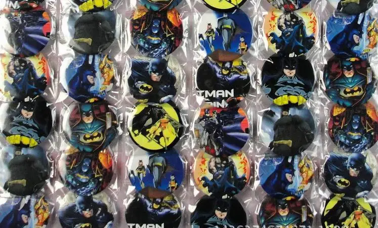 

Hot Sale 48 pcs/set Cartoon Batman Badges 4.5cm Cartoon Brooch Button Badge Pin,Kids Party Gift X-31