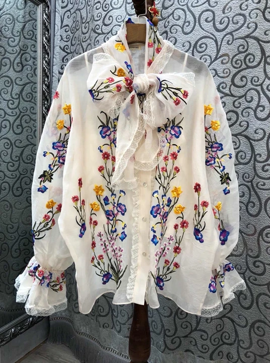 

2019 Early Autumn New Woman Neckle Knotted Embroidery Blossom Matching Colour Loose Long Sleeve Blouse 723