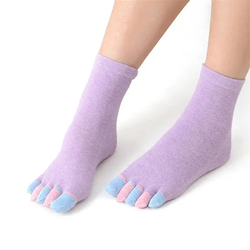 Hot 1 Pair Female five fingers Massage Non Slip grip female Toe Sock