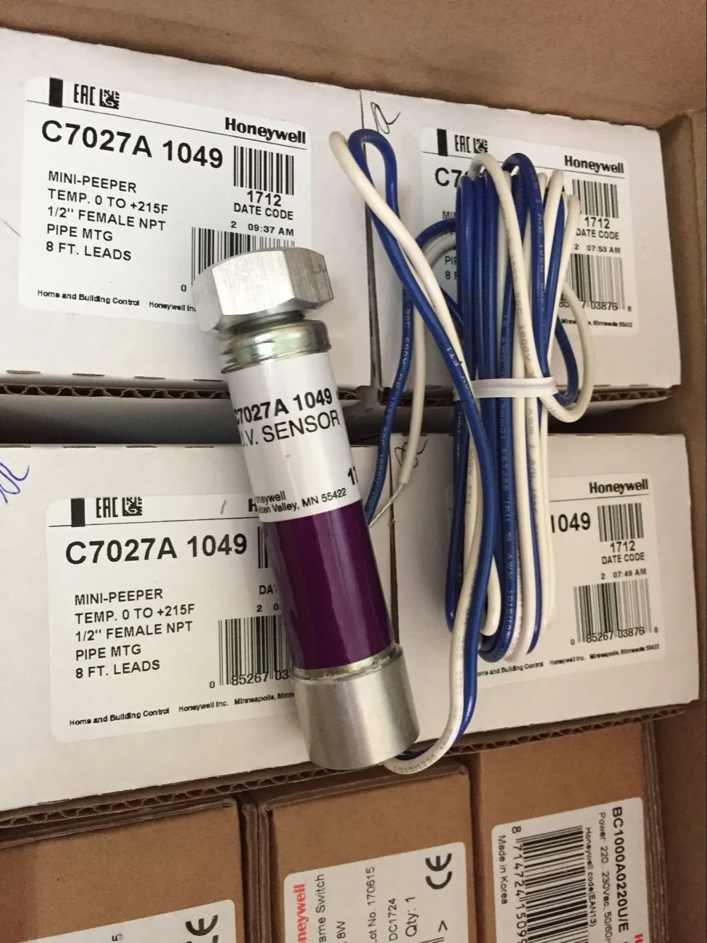 Полный новый оригинальный C7027A1049 УФ зонд 100% гарантия качества пламени зонд