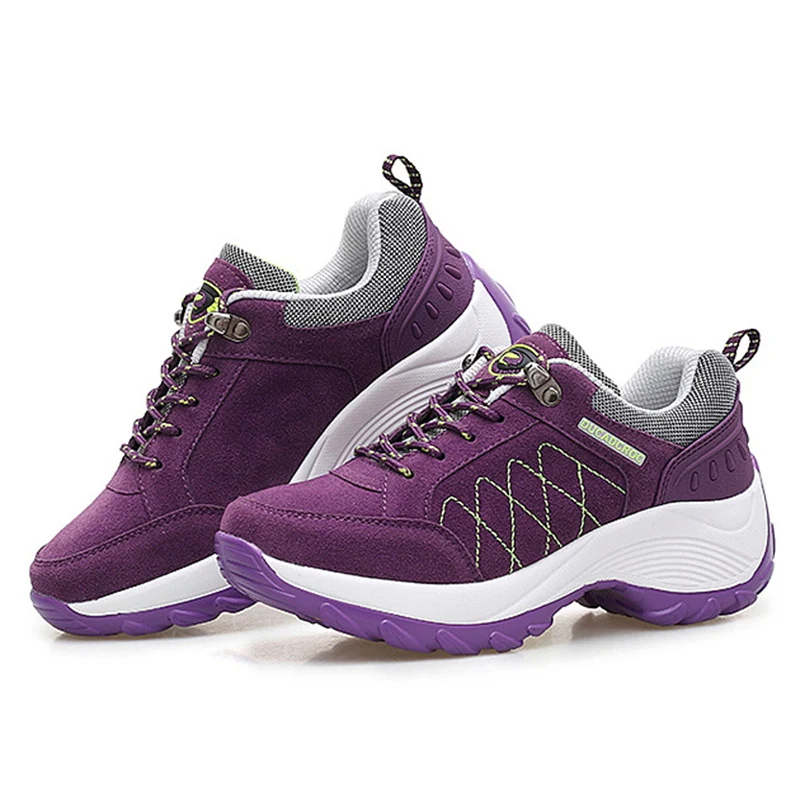 Женские кроссовки; сезон весна-осень; повседневная обувь на платформе со шнуровкой; удобная женская обувь на танкетке; женская спортивная обувь, увеличивающая рост - Цвет: Purple