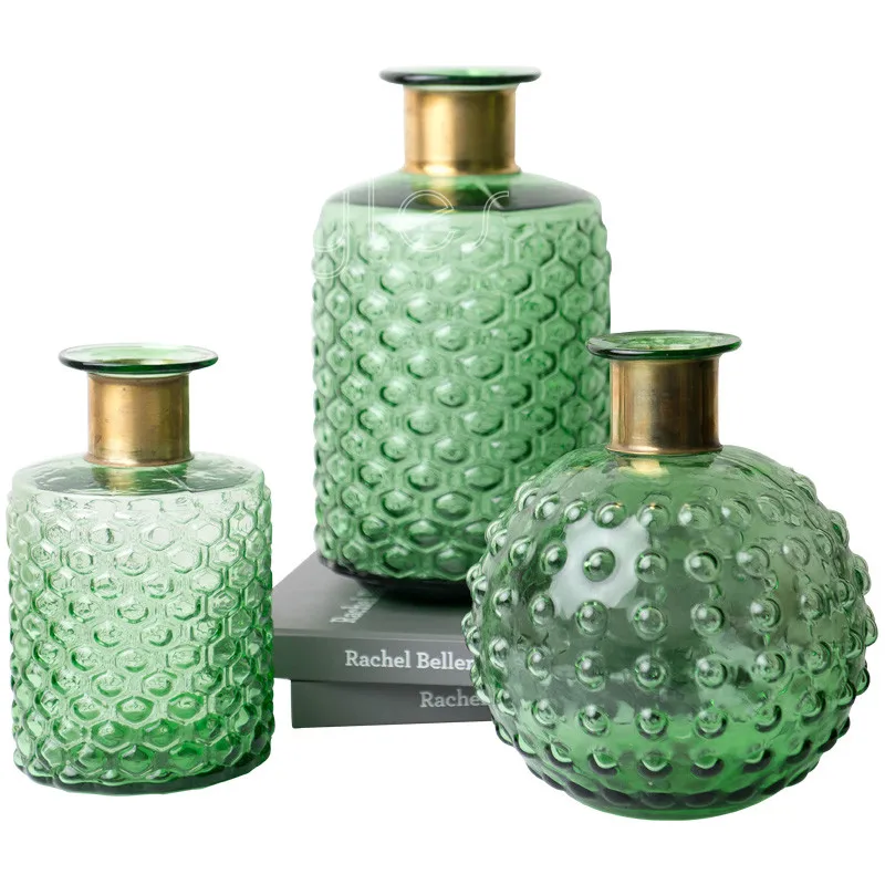 green flower vase (1)