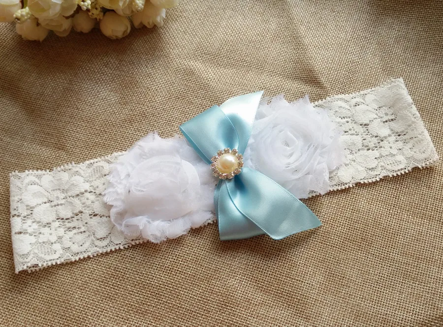 1pcs Sexy Lace Wedding leg Garter Toss Garter Ivory Stretch Lace with Blue Bow White Flowers Wedding Garters Bridal