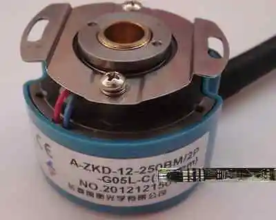 

DHL/EMS 1PC A-ZKD-12-250BM/3P-G05L-C-0.16M Encoder Resolver -F4