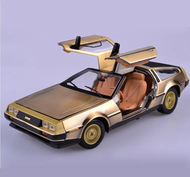 

1:18 alloy car, Back To The Future movie version concept car model, 4 open the door collection of toy vehicles, free shipping