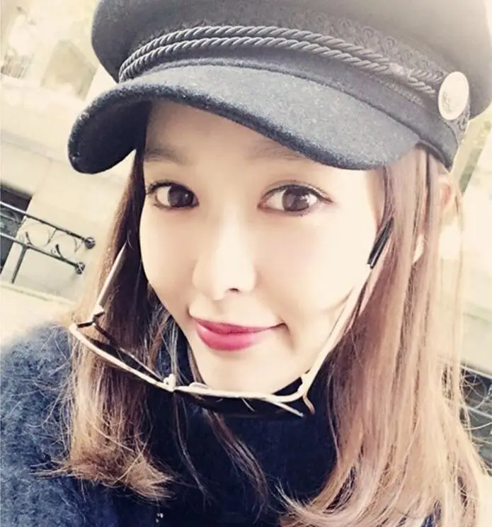 2018-Winter-Vintage-Hats-For-Women-Fashion-Gold-Thread-Tweed-Military-Hat-Girls-Beret-Snapback-Caps (1)