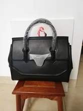 free shipping 2019 the new style real cow leather handbag the bill of lading shoulder his lady bag large capacity fashion women women genuine real cow leather handbag doctor saddle bag fashion purse shoulder satchel designer daily work lady free shipping