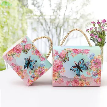 

AVEBIEN Wedding Event Gift Bags Dessert Decoration Butterfly Flowers Paper Candy Box for Wedding Decoration Beautiful Gift 50pcs