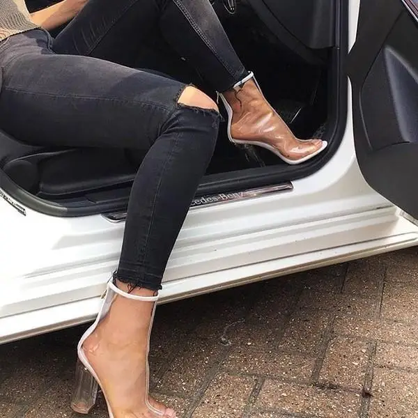 

Sexy PVC Transparent Gladiator Sandals Peep Toe Kim Kardashian Shoes Clear Chunky Heels Sandals Mujer Women Boots
