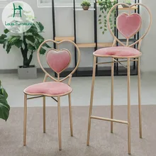 Стул для бара в стиле Луи по индивидуальному заказу, креативный Железный высокий барный стул в Северной Европе, простой стул в форме сердца для отдыха