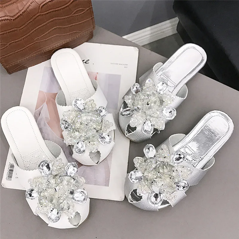 

Women Bling Rhinestone Crystal Slippers Flip Flops 2019 Fashion Summer Women Leather Beach Slides Sandals Casual Slip On Shoes