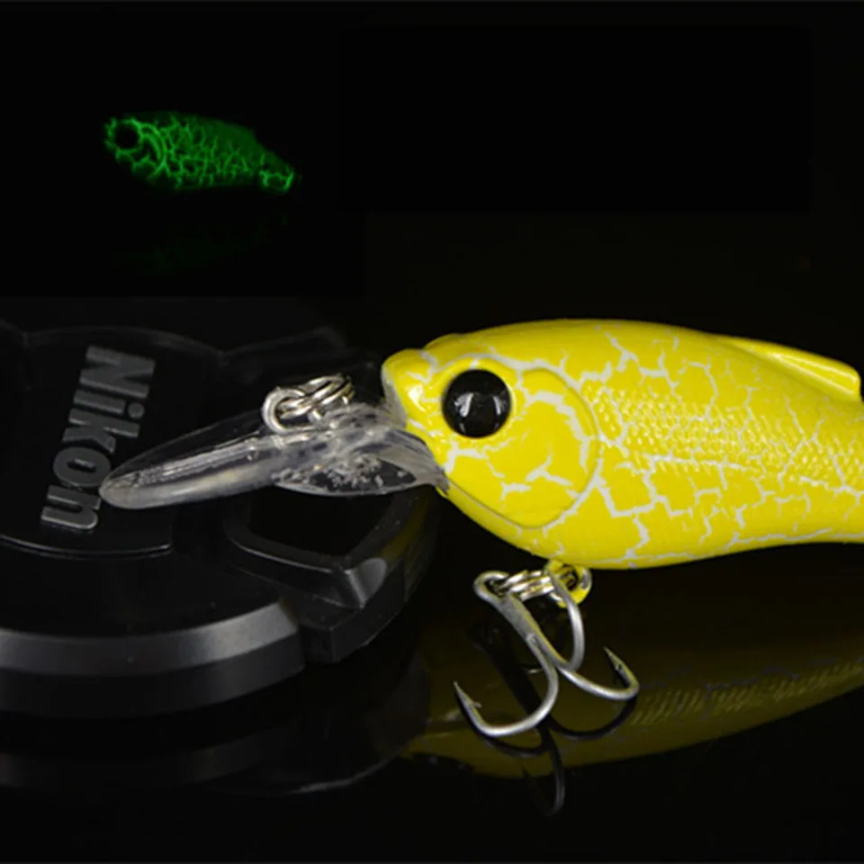 

Mr. Fish 1PCS 7.3cm 9.3g Fishing Lure Crankbait Hard Bait Luminous Crank Bait crack Night Fishing Lures With Two Triangle Hooks