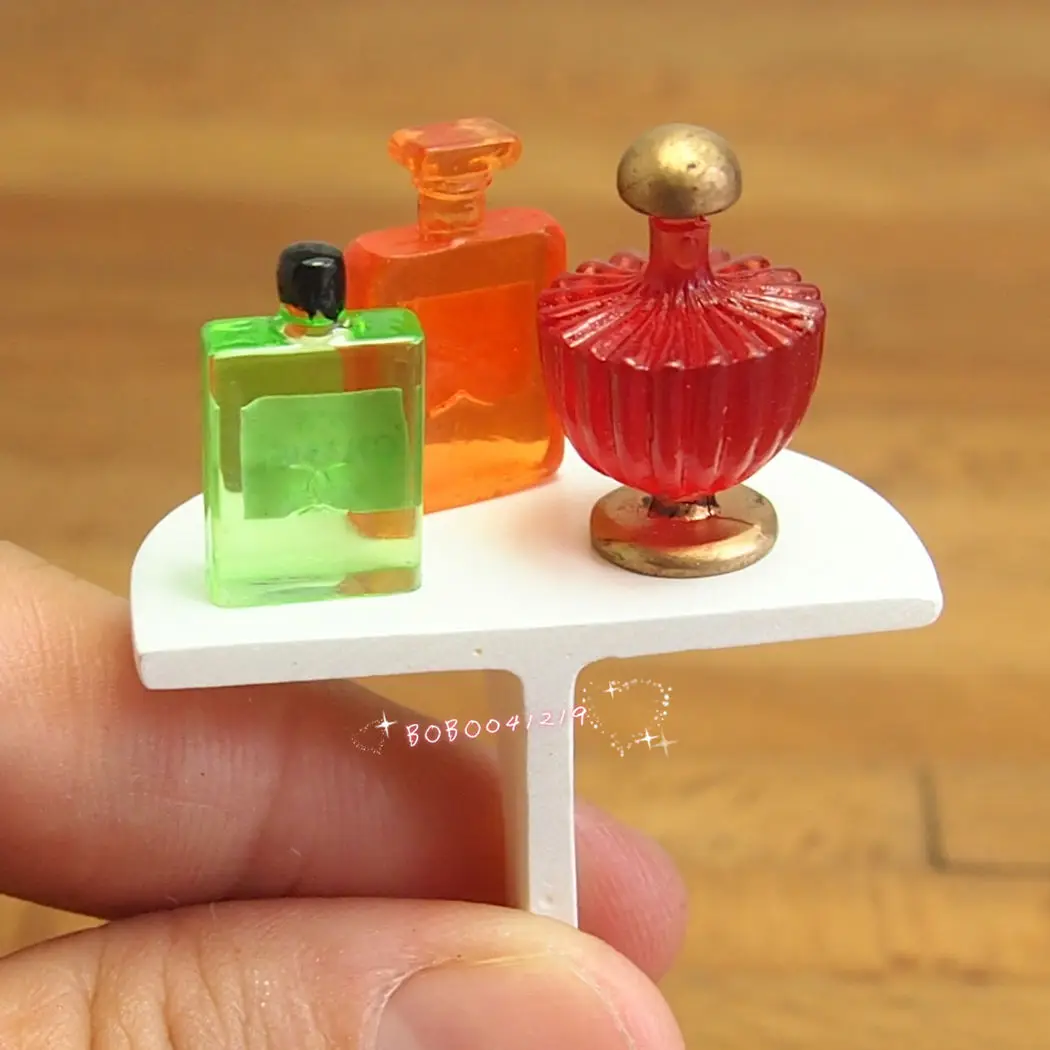 Confezione da 12 Bottiglie di polisalina per Decorazioni in Miniatura e Case delle Bambole in Scala 1:12 Miniatures World 