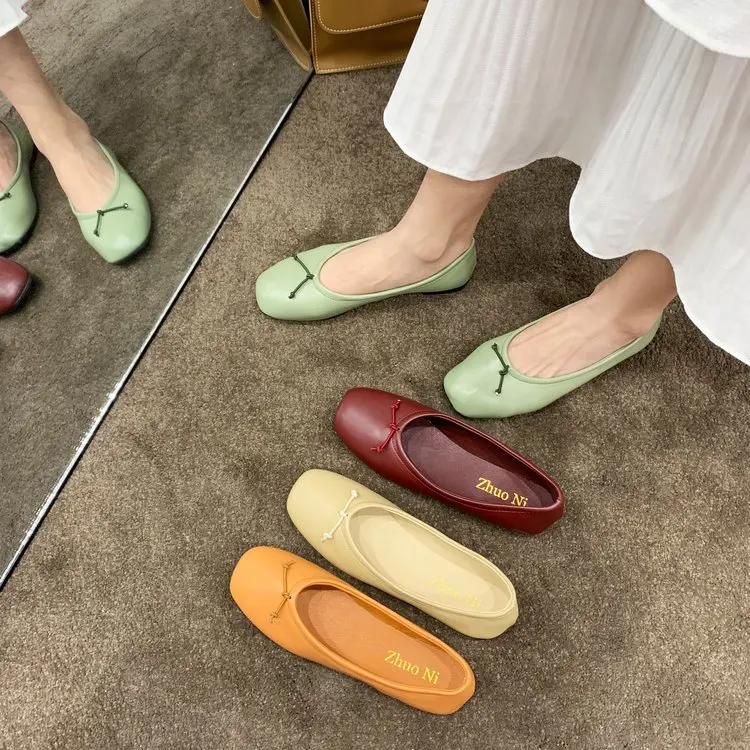 

2019 summer new peas shoes Korean version of the square head flat shoes wild shallow mouth comfortable soft bottom shoes