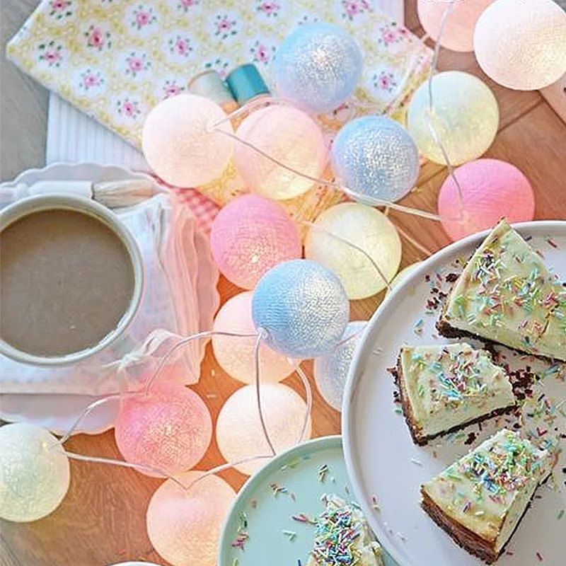 Дешево Крытый украшения ватный шарик светодио дный свет шнура Baby Shower Для летних вечеринок Decor девушка комната Декоративные Фея Строка светодио дны...