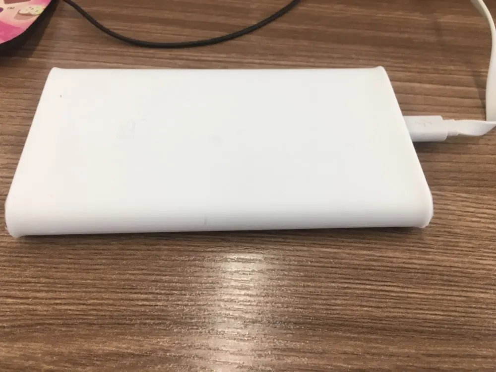 Xiaomi power Bank 5000 мАч 2 PLM10ZM портативное зарядное устройство Тонкий Xiomi power bank 5000 литий-полимерный внешний аккумулятор с Силиконовым чехол