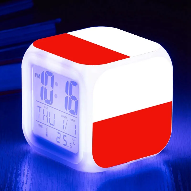 Рождественские игрушки Дети светодиодный цифровой будильник флаг Украины часы Цвет Изменение проснуться часы reloj despertador wekker reveil - Цвет: Poland