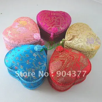 

Decorative Tassel Lace Love Heart Candy Box Wedding Party Favor Silk Floral Cardboard Gift Packaging Case 10piece/lot