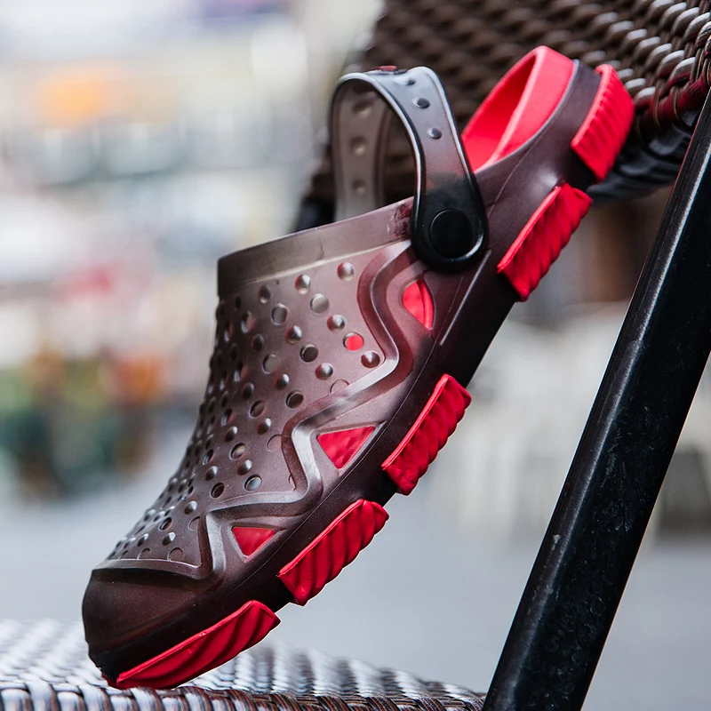 

2019 Men Sandals Crok Adulto Clogs Crocse Crocks shoes EVA Sandalias Summer Beach Shoes Slippers Sandalet hombre Bayaband Croc