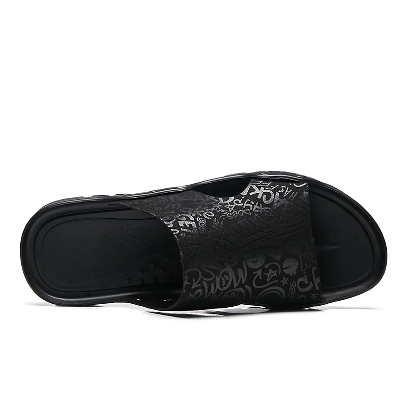 2019 New Men Slippers Super Cool Fashion Men's Slides Summer Beach Leather Slippers Man Casual Sandals Flat Flip Flops Big Size 2019 New Men Slippers Super Cool Fashion Men's Slides Summer Beach Leather Slippers Man Casual Sandals Flat Flip Flops Big Size