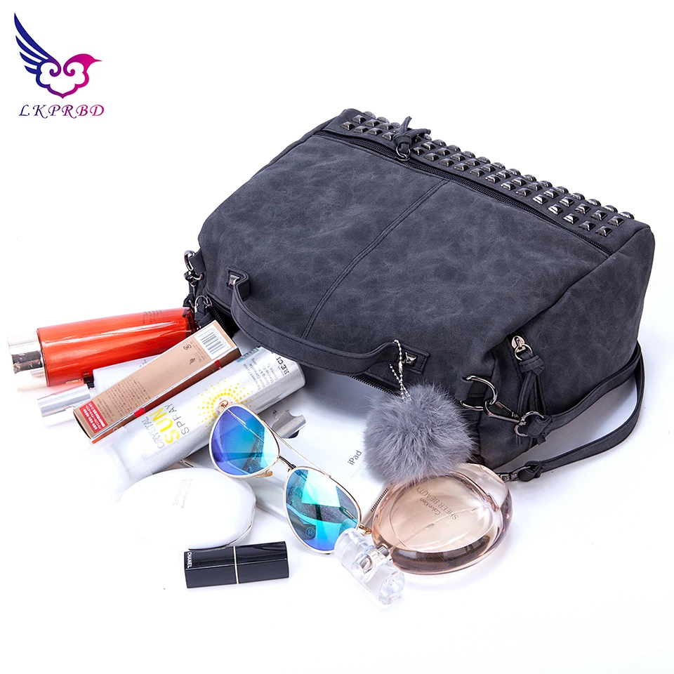 Old Lady Purse Airbag Wallpaper For You Old Lady Purse Airbag Wallpaper For You