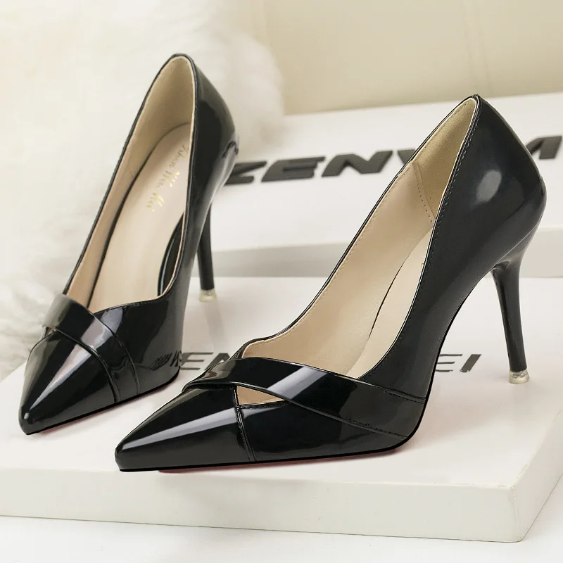 Ou Mo brand high quality High heels women?s  sandals Solid color sexy luxury women sandal super high 9cm Shallow mouth shoes Ou Mo brand high quality High heels women?s  sandals Solid color sexy luxury women sandal super high 9cm Shallow mouth shoes