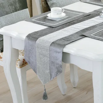 

Fashion European Luxury Table Runner Diamond with Tassel Table Cloth for Chirstmas Wedding Banquet Party Event Decoration SYTR03