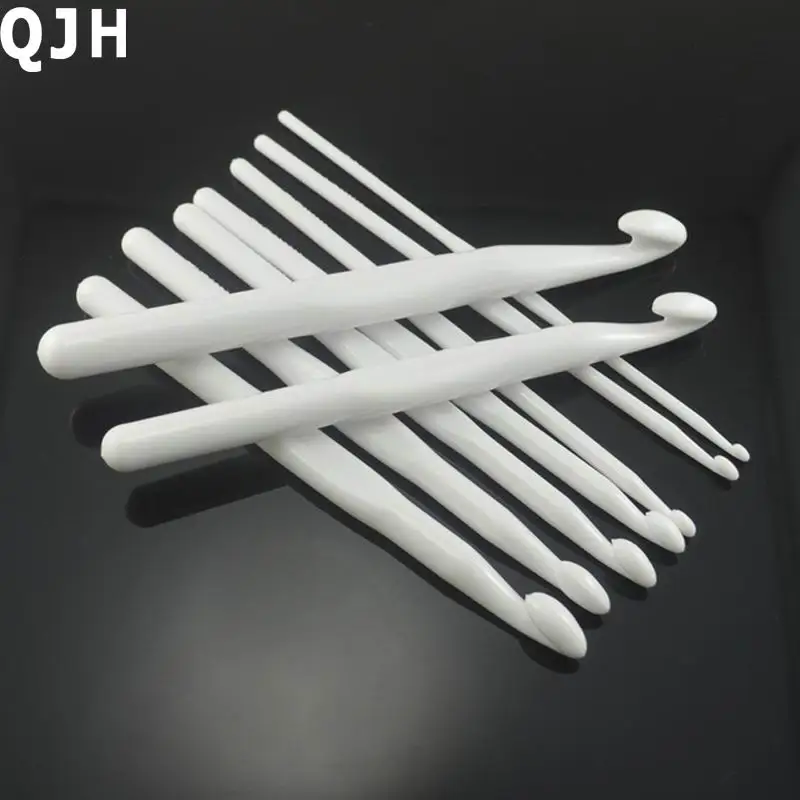

White Plastic Hand Crochet Knitting Tools Needlework Gloves Sweater Crochet Knitting Crochet Hooks Set Knitting Needles