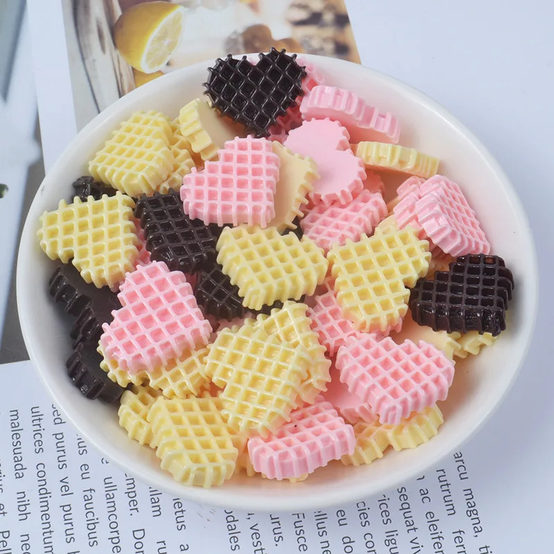 

10pcs/lot 22X19mm Cute Resin Heart-Shaped Biscuit Food Cabochon For Scrapbooking Craft Embellishment Mobile Decoration