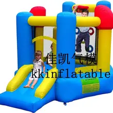 Детская игровая площадка замок воздушный шар горка и батут