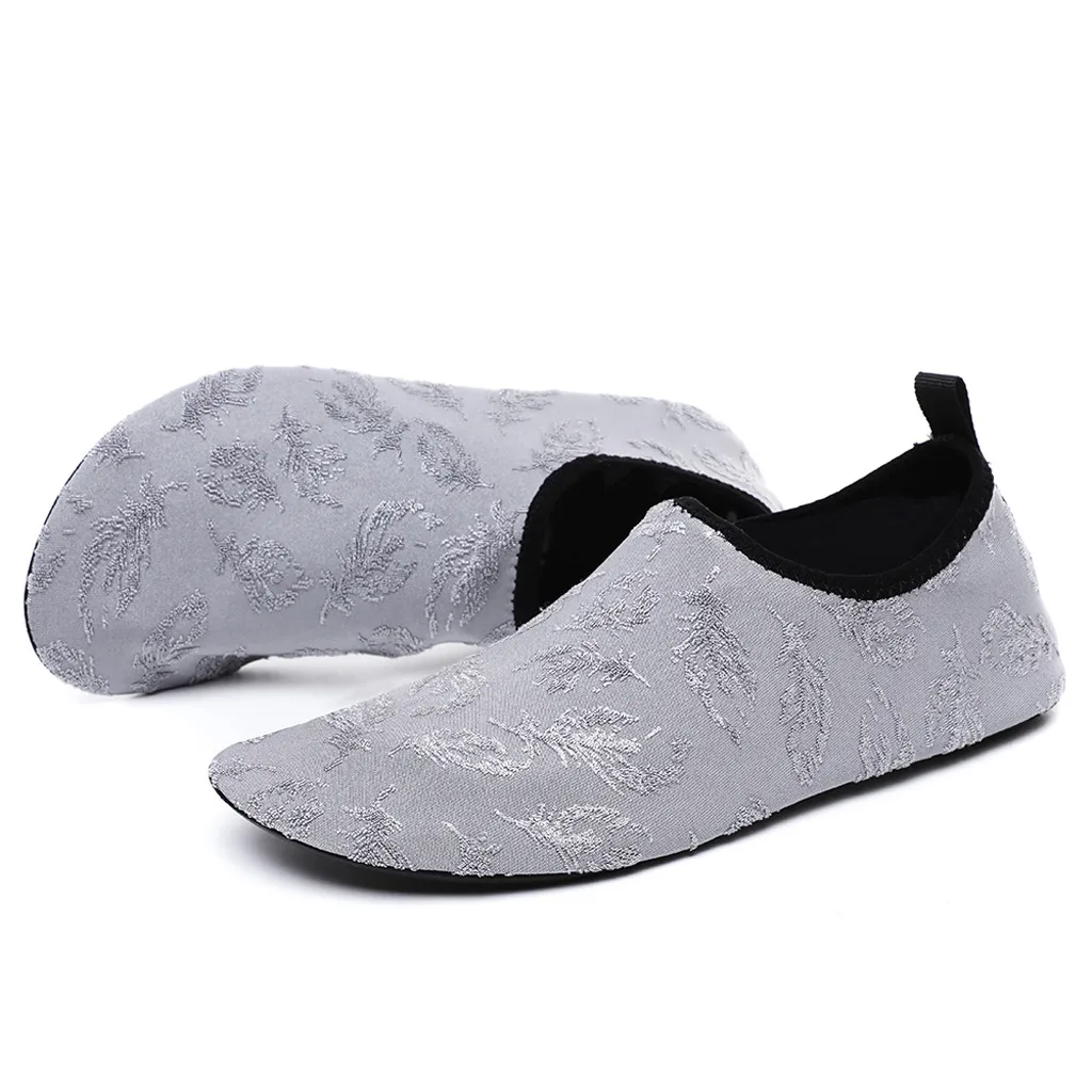 

Couple Solid Color Beach Shoes Swimming Diving Socks Drifting River Wading Shoes running shoes for men slip on sneakers