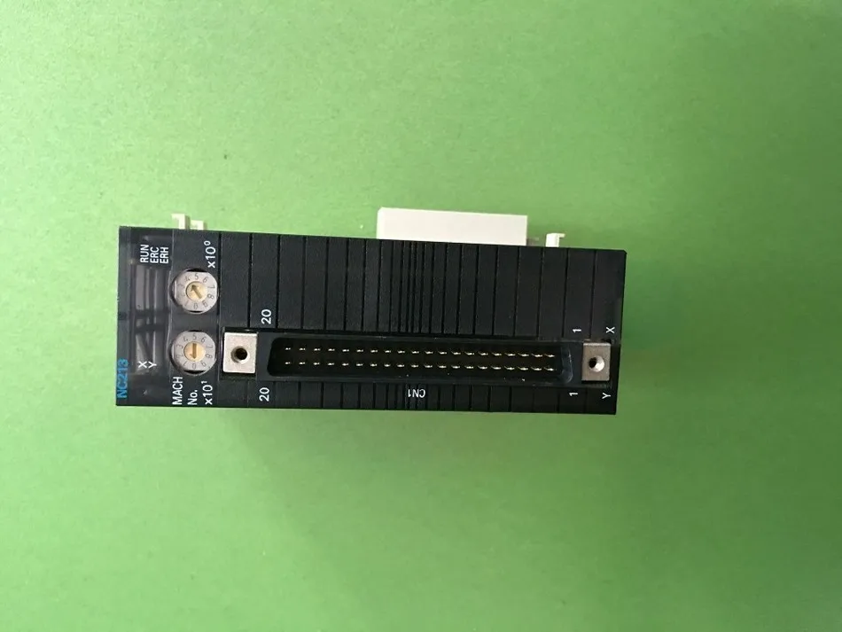 Используется протестированный OMRON NC блок CJ1W-NC213 версии 2,3