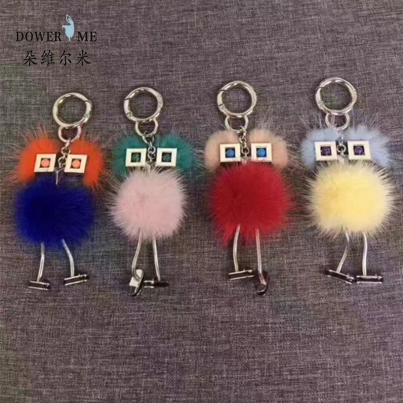 

Luxury Genuine Fur Mink Robot Key Chain Chicks Metal Robot Key Chains Fur Pompom Keychain Women Bag Bug Monster Charm Pendant