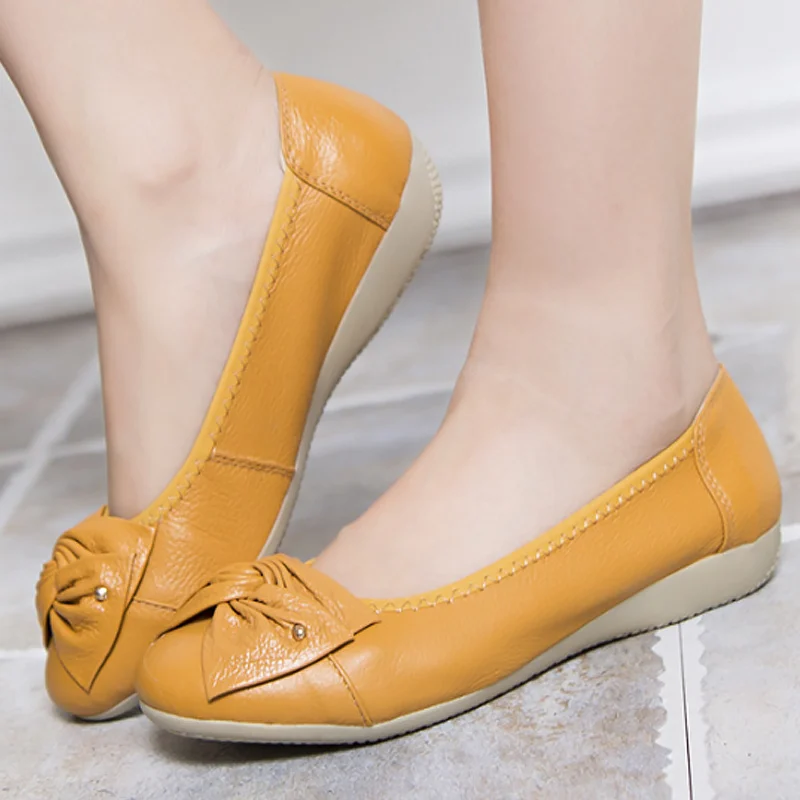 Ceny Duży rozmiar 41 42 43 płaskie buty damskie motyl węzeł obuwie z prawdziwej skóry kobiet mody buty łodzi kobiet