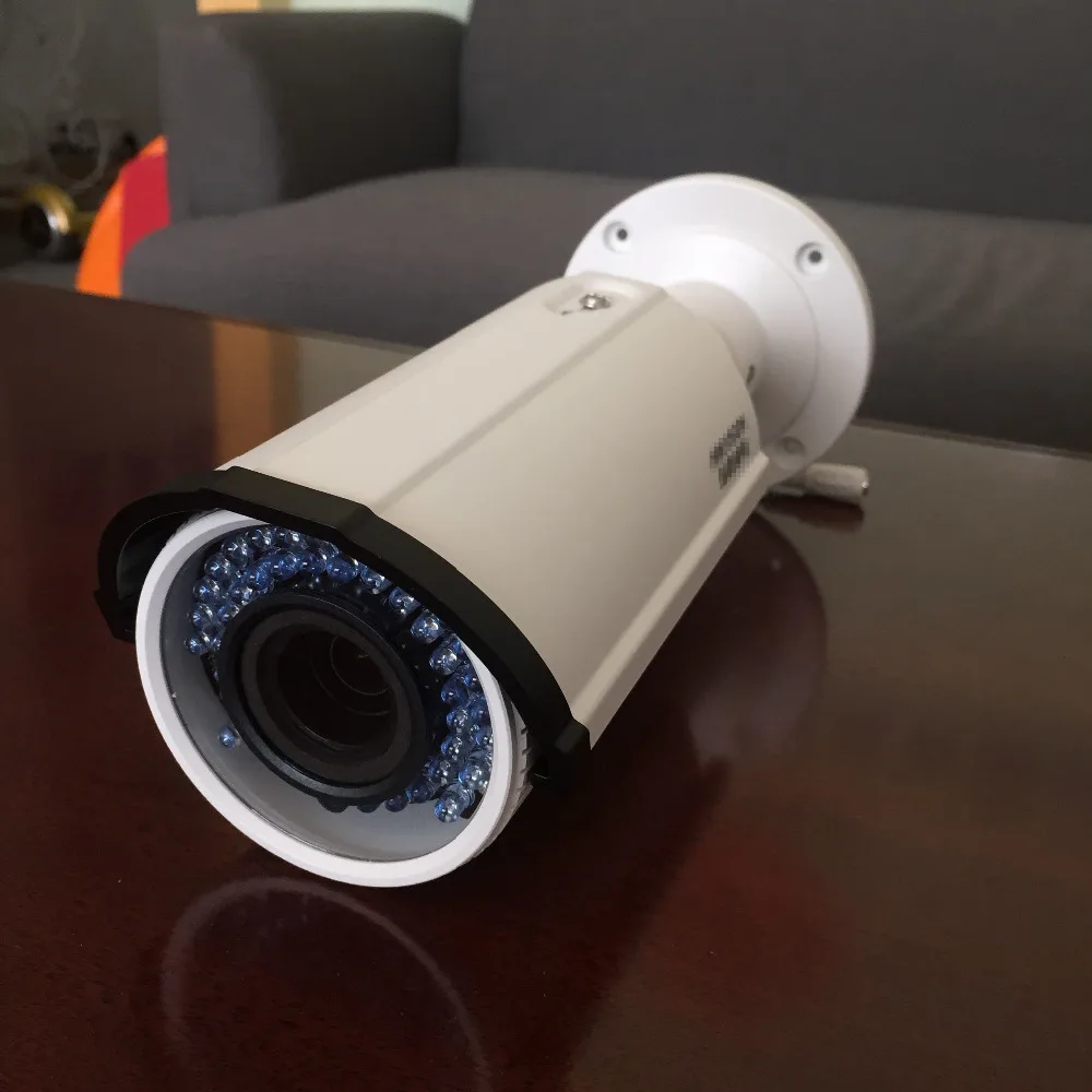 Цилиндрическая камера видеонаблюдения Hikvision 4 МП стандартная аудиокамера с