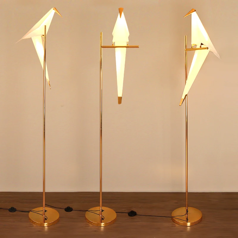 

2018 Modern Bird Lampshade Golden base Floor Lamp Light with LED Bulbs Metal Lambader For Living Room Stand Reading Lamp